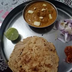 A picture of Paneer butter masala.