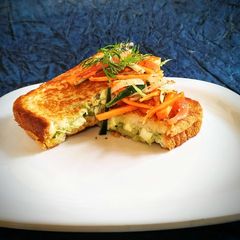 Quick Thai paneer sandwich with salad A picture of Quick Thai paneer sandwich with salad.