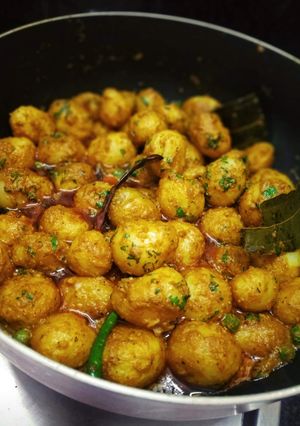 A picture of Kashmiri Dum Aloo.