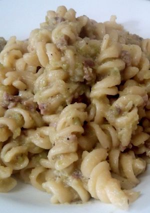 Una foto de Fusilli con salsa brócoli
