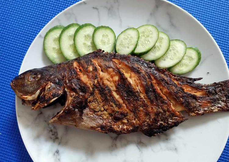 Langkah Mudah untuk Membuat Ikan bakar bumbu merica Lezat