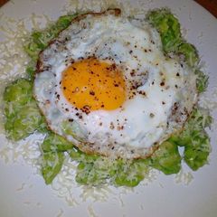 A picture of Avocado Pasta.