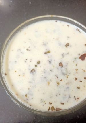A picture of White sauce.
