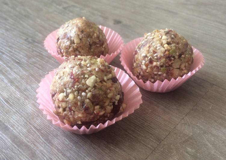 Recipe of Speedy Easy Energy Balls