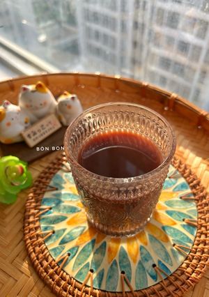 Hình của món Nước Đậu Đen Nấu Táo Đỏ.
