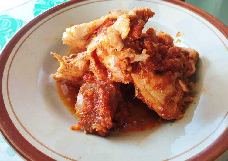 Bagaimana Membuat 28. Ayam kampung bumbu balado Anti Gagal