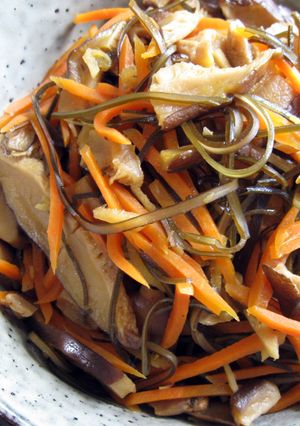 A picture of Kombu Carrot & Shiitake ‘Nimono’.