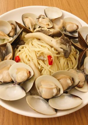 白酒蛤蜊菇菇義大利麵 的食譜成品照片