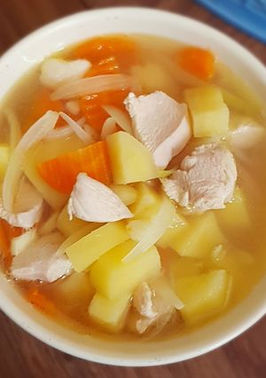 รูปของ มักกะโรนีซุปไก่มันฝรั่ง