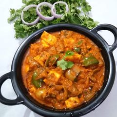 A picture of Kadai Paneer.