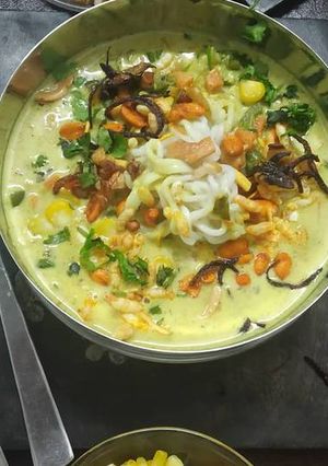બર્મીસ ખાવસવે સૂપ (Burmese khavasve recipe in gujarati) રેસીપી મુખ્ય ફોટો