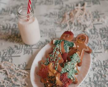 Ready to Serve Christmas gingerbread cookies Most Delicious