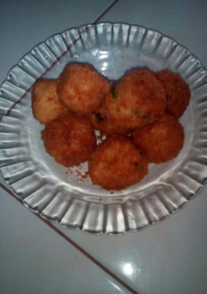 Foto resep Bola" nasi and kentang...@@@