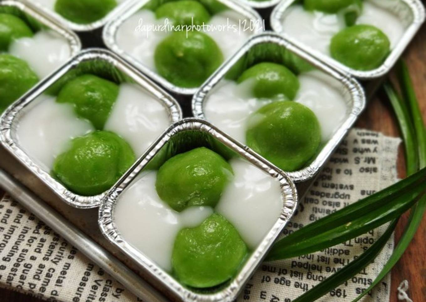 Kue Bugis Mandi Pandan