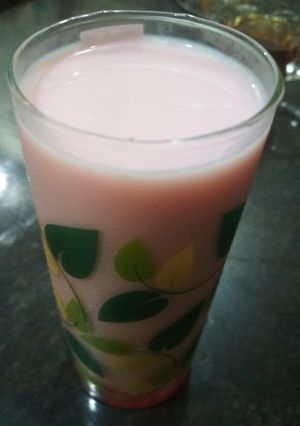 A picture of Rose water shake.
