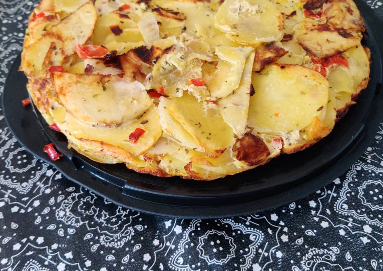 Tortilla de papas española (Essen 30) Receta de Facundo Gonzalo Ustariz Cookpad