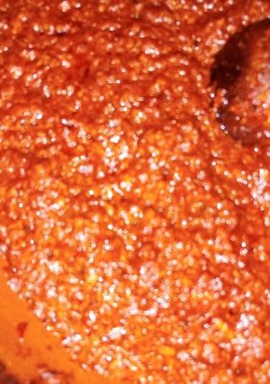 Una foto de Chorizo casero tipo ranchero de siete chiles las correa para rellenos