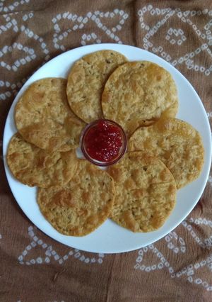જીરા પૂરી (Jeera Poori Recipe In Gujarati) રેસીપી મુખ્ય ફોટો