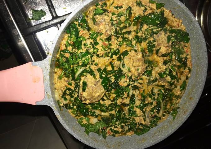 Steps to Make Super Quick Homemade Egusi soup with Ram and Chicken Broth