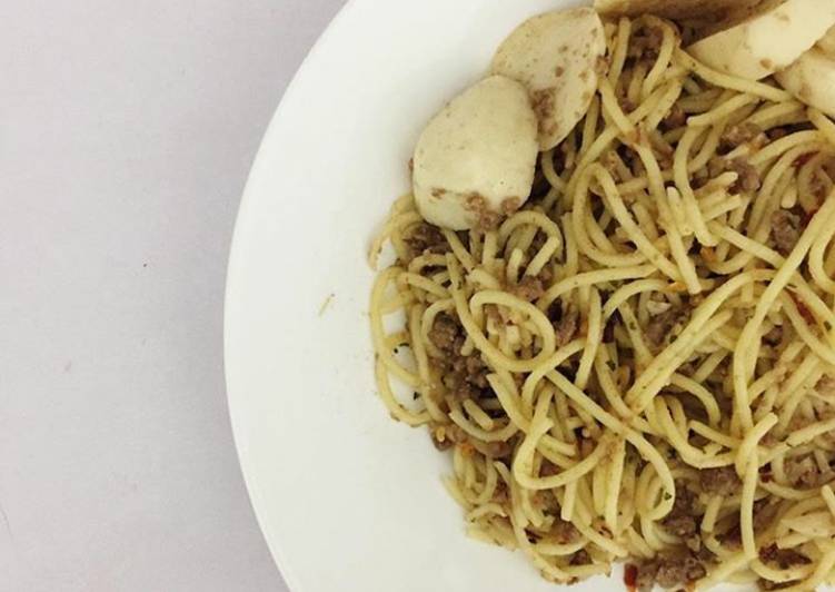 Proses Membuat Spaghetti agli olio with daging giling Lezat