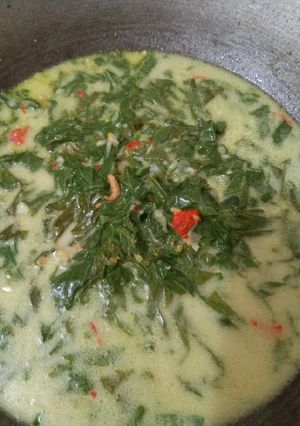 Foto resep Daun singkong masak santan