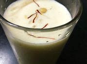 A picture of dry fruits drink