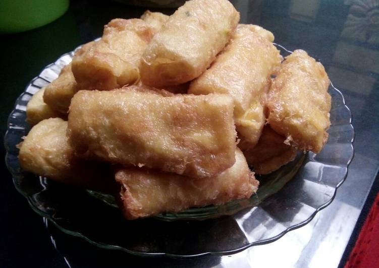 Cara Siapkan saat makan malamRisoles isi ayam sayur