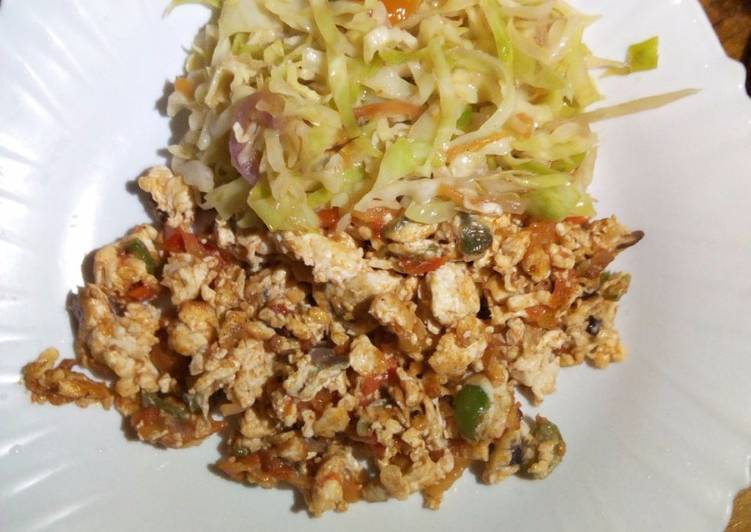 Scrambled eggs and fried cabbage Recipe by Mercy phoscoh Cookpad