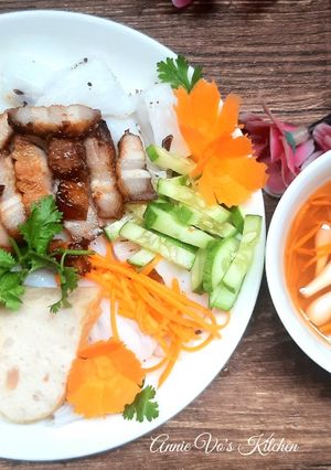 Hình của món Bánh ướt thịt nướng.