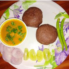 Ragi mudde A picture of Ragi mudde.