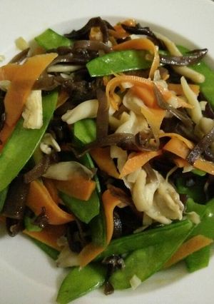Hình của món Đồ chay xào thập cẩm.