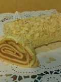 Brazo de gitano relleno de turrón Jijona y revestido de chocolate blanco