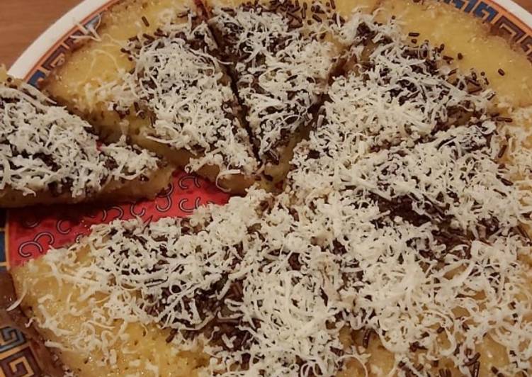 Langkah Mudah untuk Membuat Martabak Manis Ekstra Lumer di Mulut Anti Gagal