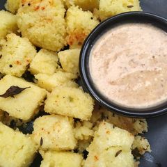 A picture of Garlic curd dip.