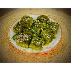 A picture of Instant Toor Dal-Palak Dhokla- Under 20 mins time 😋.