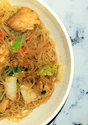 Foto resep Bihun ayam nyemek