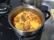 Una foto de callos españoles