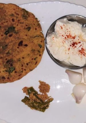 મેથી,બાજરી ના થેપલા (Methi Bajari Thepla Recipe In Gujarati) રેસીપી મુખ્ય ફોટો