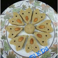 A picture of Til k Dil.