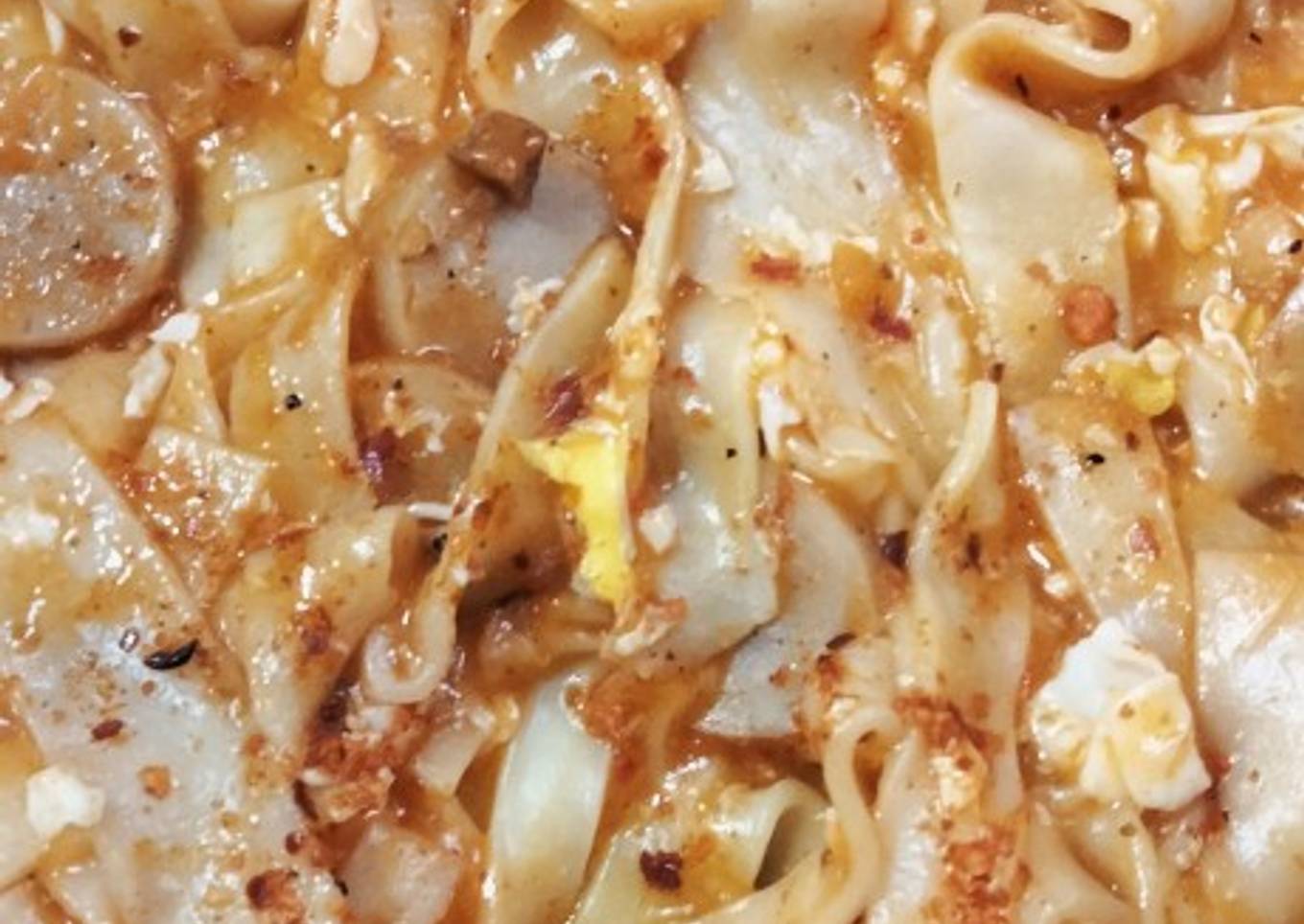 Pangsit saus bolognese