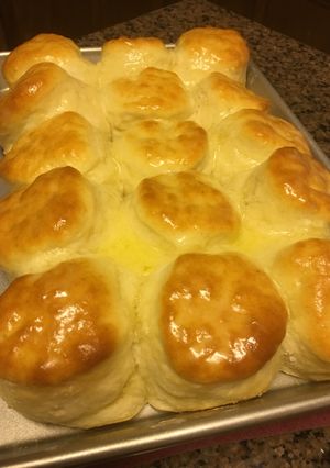 A picture of Buttermilk Biscuits.