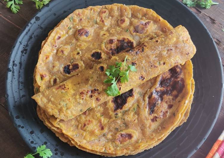 Leftover Aaloo Ragdaa Methi Paratha