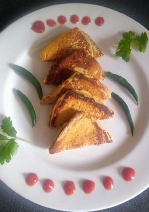 A picture of Stuffed crispy pakoda.