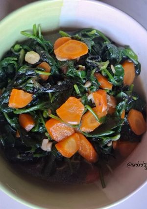 Foto resep Tumis Bayam Brazil Wortel