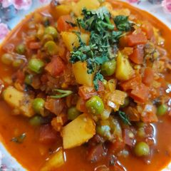 A picture of Gajar matar sabji.