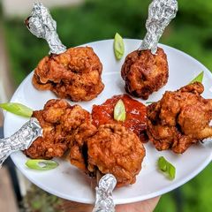 A picture of Chicken lollipop.