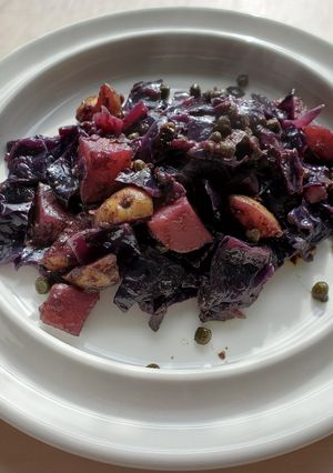 A picture of Spicy Red Cabbage with Peas and Pots.
