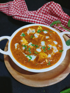 रेस्टोरेंट स्टाइल पनीर लबाबदार (Restaurant style paneer lababdar recipe in Hindi) रेसिपी मुख्य फोटो