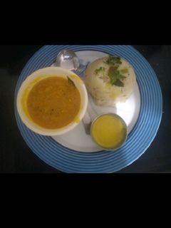 ઉપમા (Upma Recipe In Gujarati) રેસીપી મુખ્ય ફોટો
