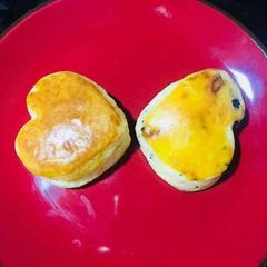 A picture of Sweet potato fruit scones.